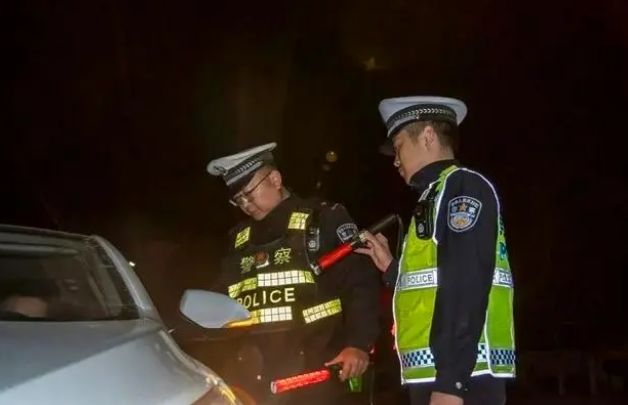 黄龙交警：“雷霆出击”全警参战整治酒醉驾不放松